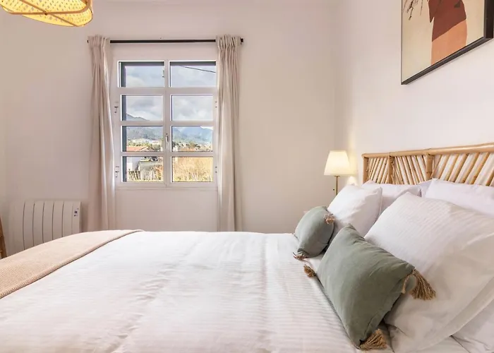 Vila Casa Da Olides - T3 And Santana (Madeira)