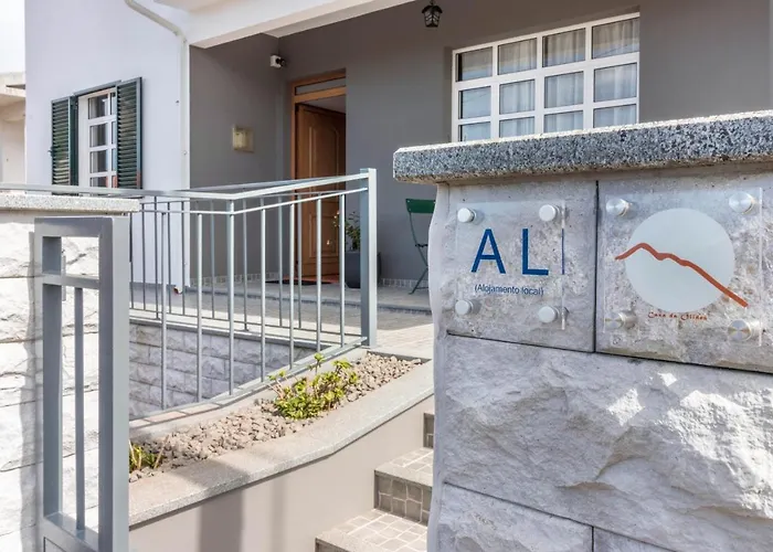 Casa Da Olides - T3 And Santana (Madeira)