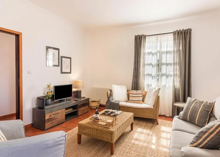 Casa Da Olides - T3 And Villa Santana (Madeira)